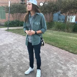 Meet your Posher, Hayley